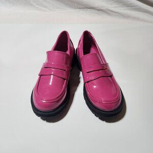 Link Girls Glossy Pink Loafers – Size 3 – Bold Statement Style